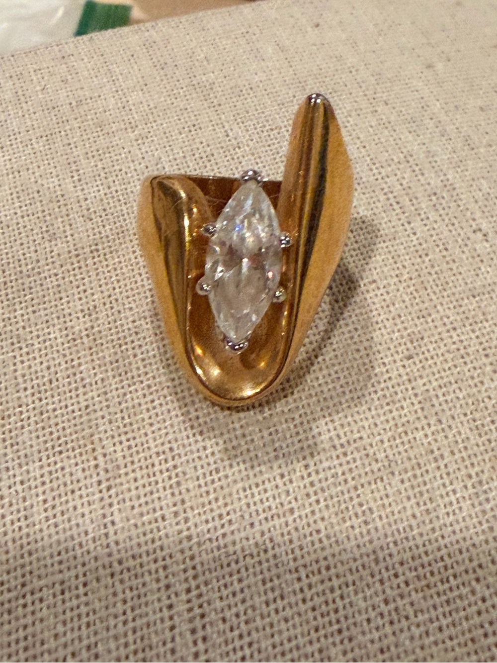Vintage 18k Gold GE Marquise Crystal Statement Ring American ring Co Sz 9